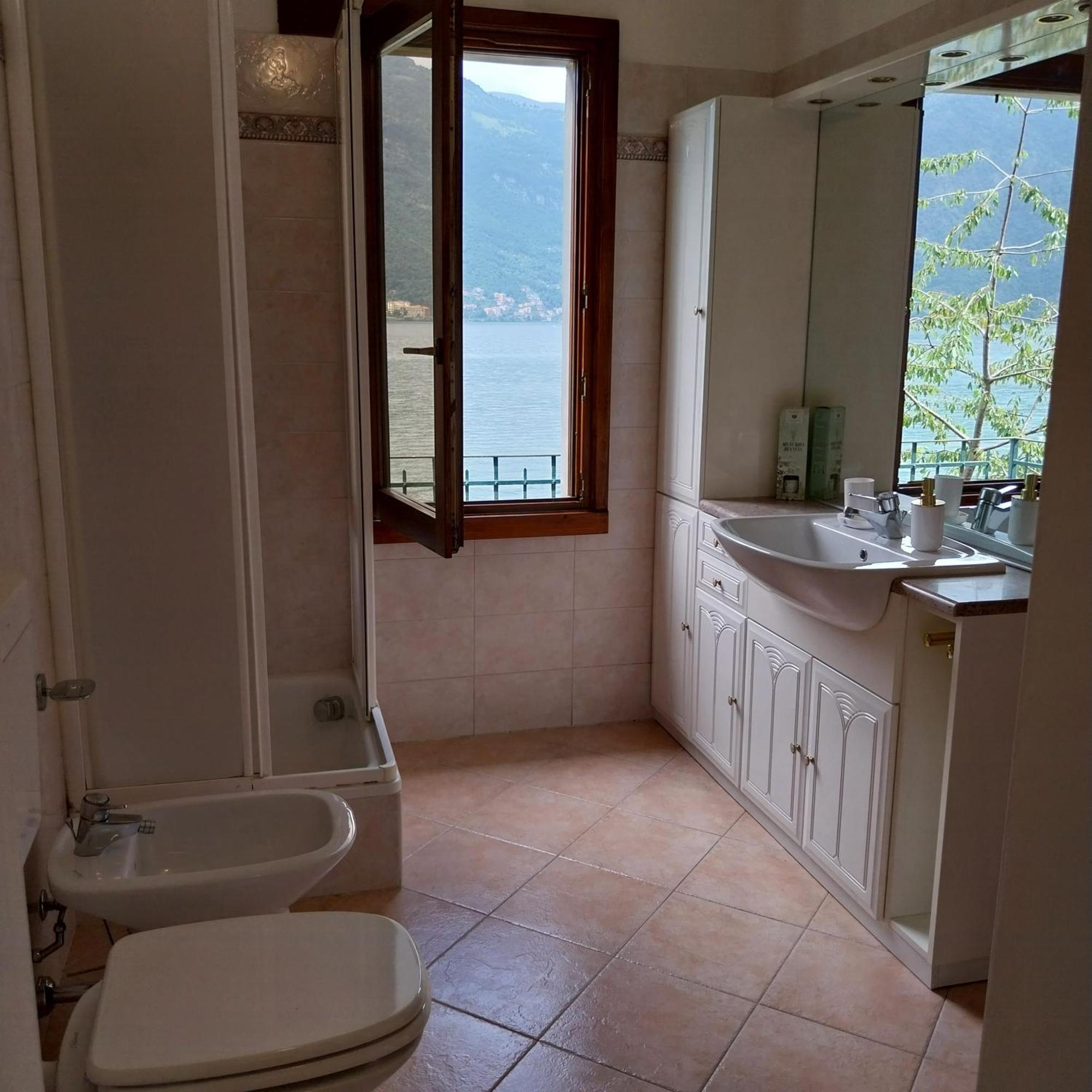 Appartement Casa Peppo à Lezzeno Extérieur photo